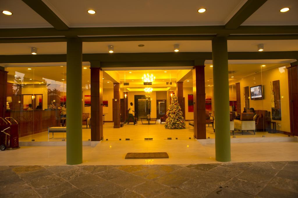 Seascape Hotel Dar es Salaam Exterior photo