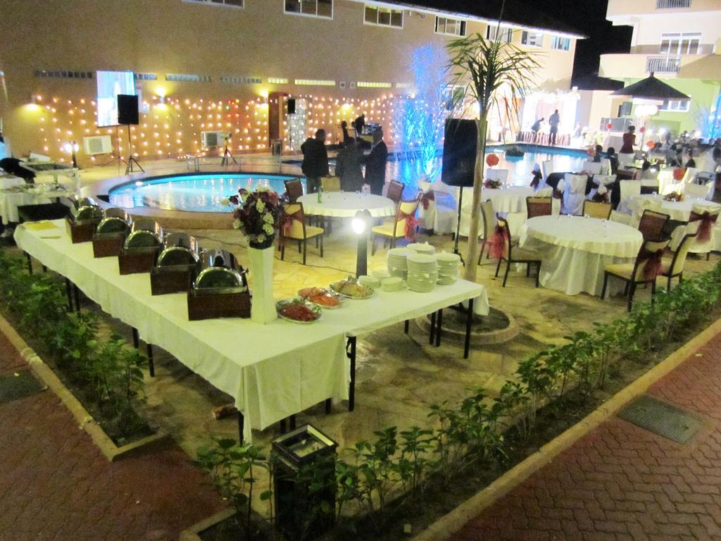 Seascape Hotel Dar es Salaam Exterior photo