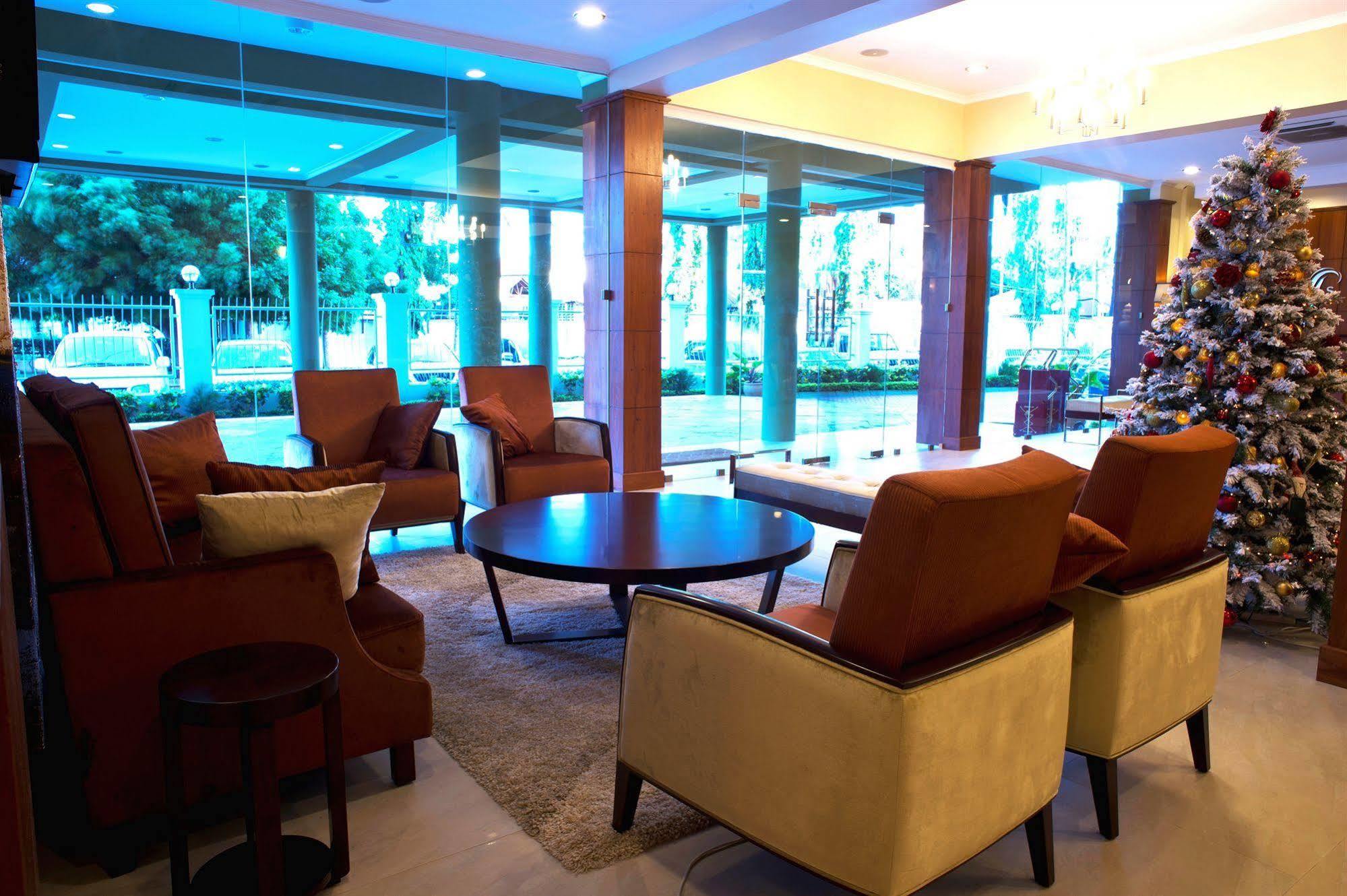 Seascape Hotel Dar es Salaam Exterior photo